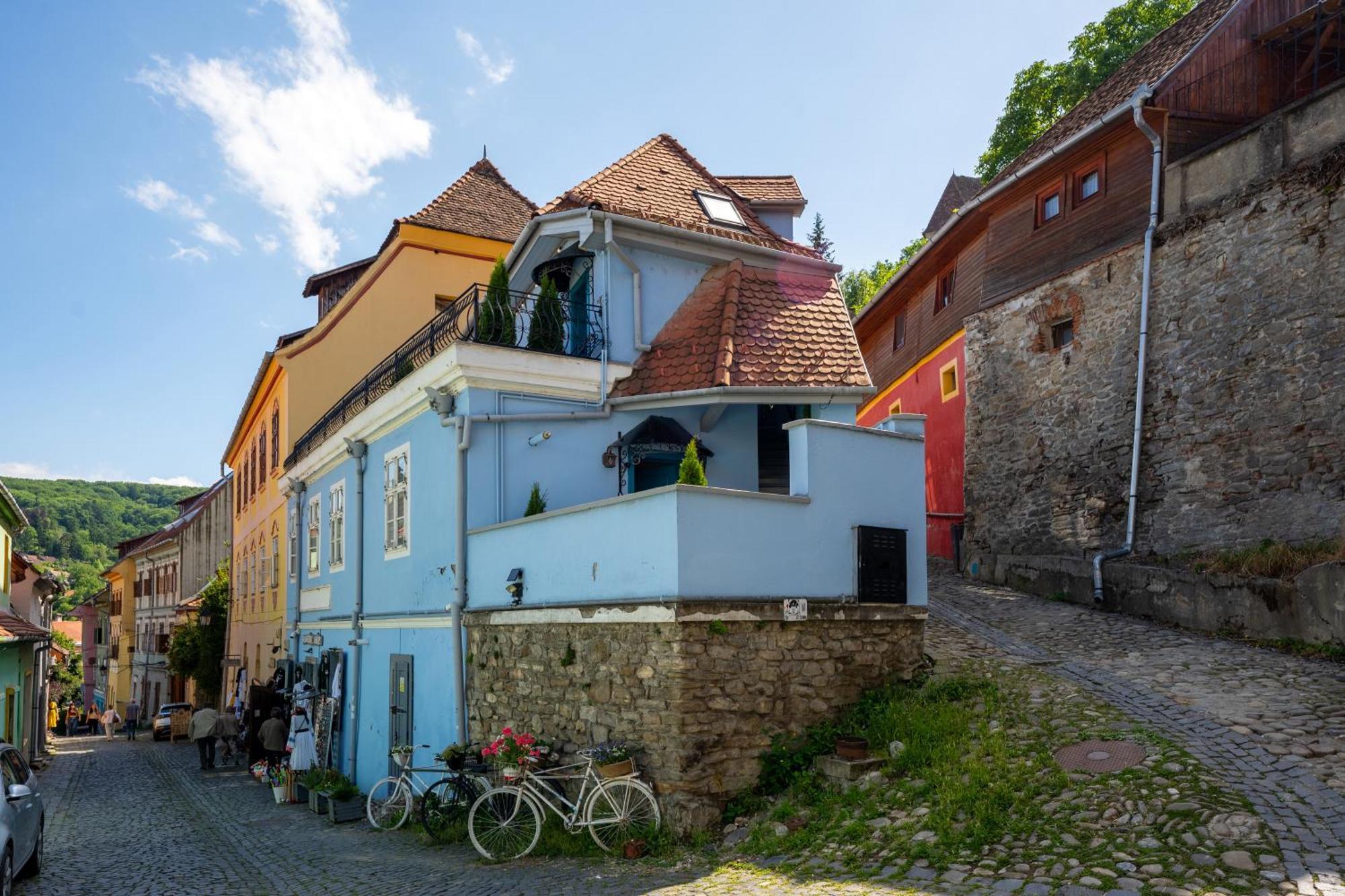Апартаменты Casa Albastra By Casa Otto Сигишоара Экстерьер фото
